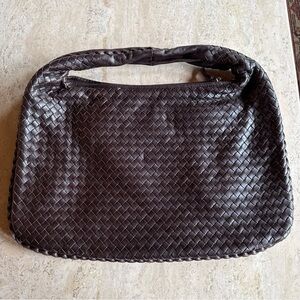 Bottega Veneta Large  Intrecciato Leather Shoulder Bag